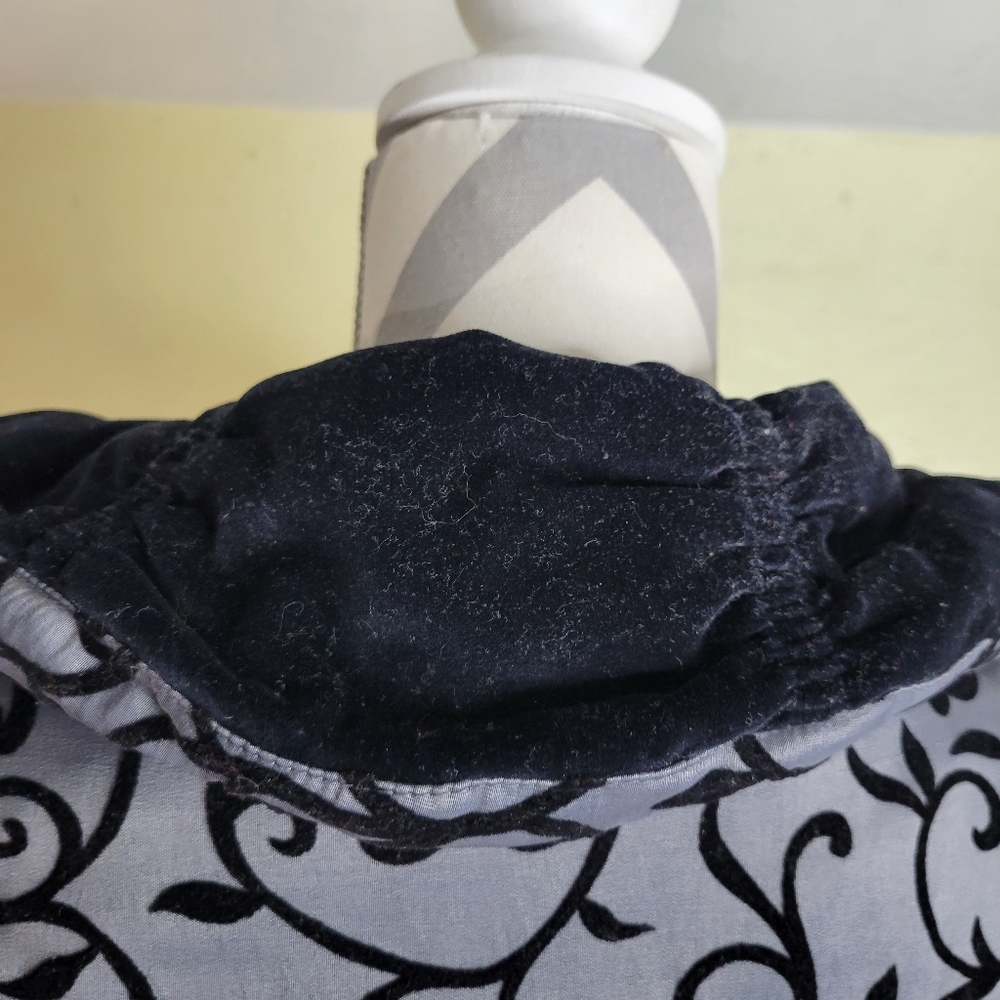 Womans London Fog Hooded Gray Bomber Black Velvet Scroll Design Size Medium - Picture 8 of 15